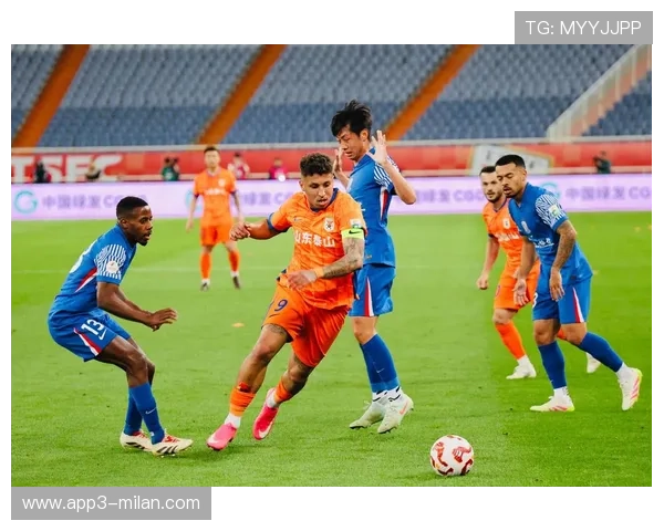 山东泰山阿卜杜肉苏力远射建功，球队士气高涨